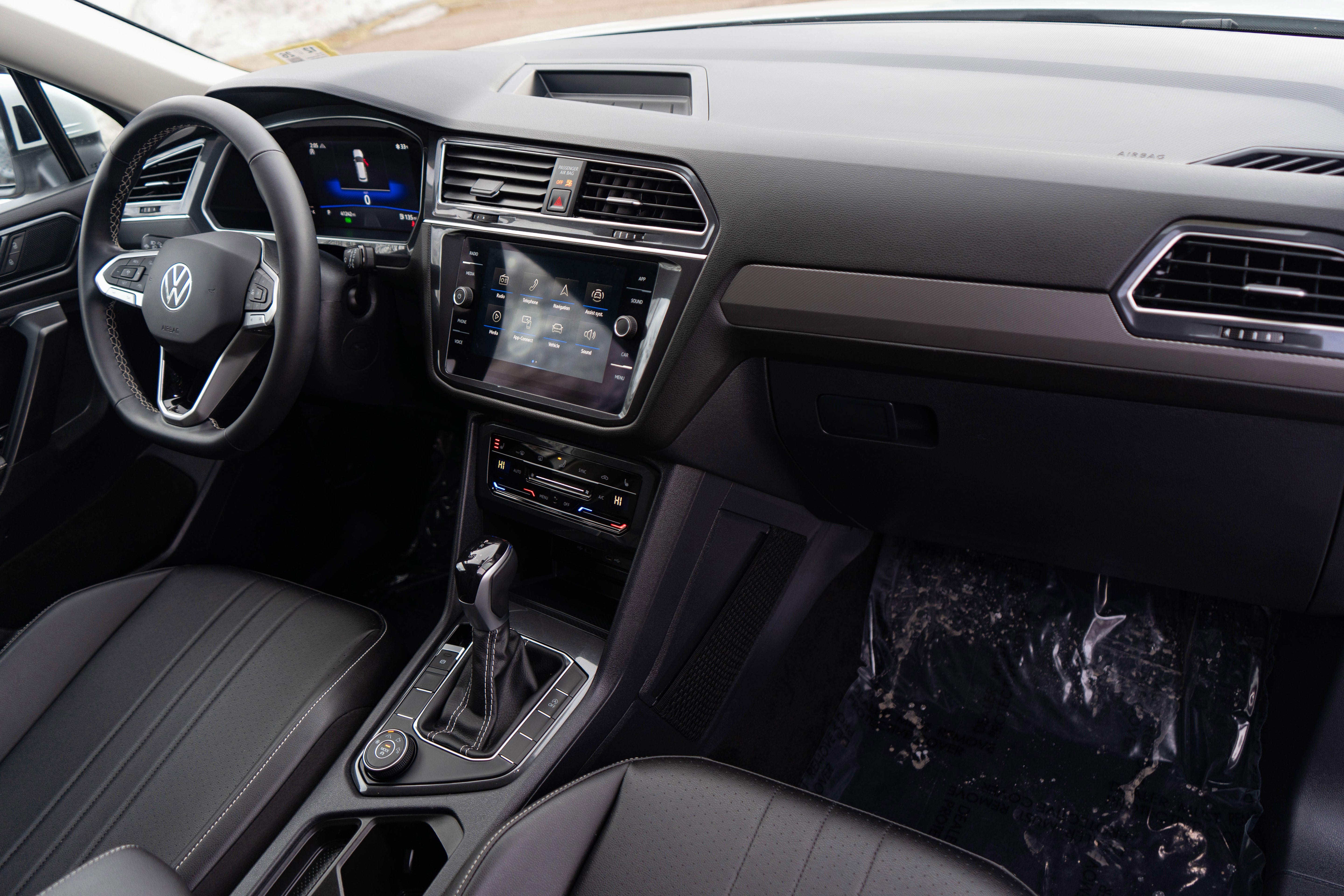 2023 Volkswagen Tiguan SE