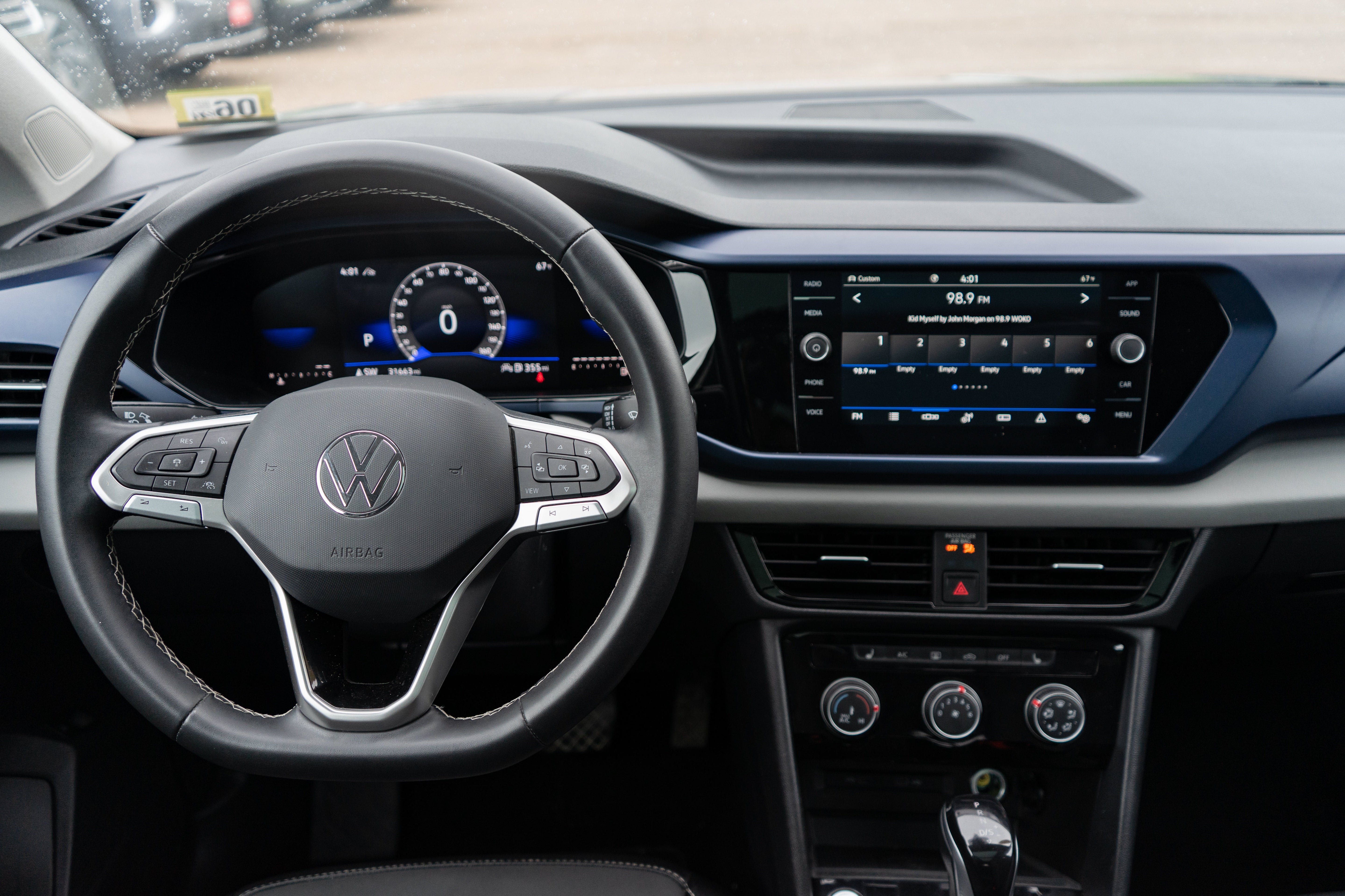 2023 Volkswagen Taos 1.5T SE