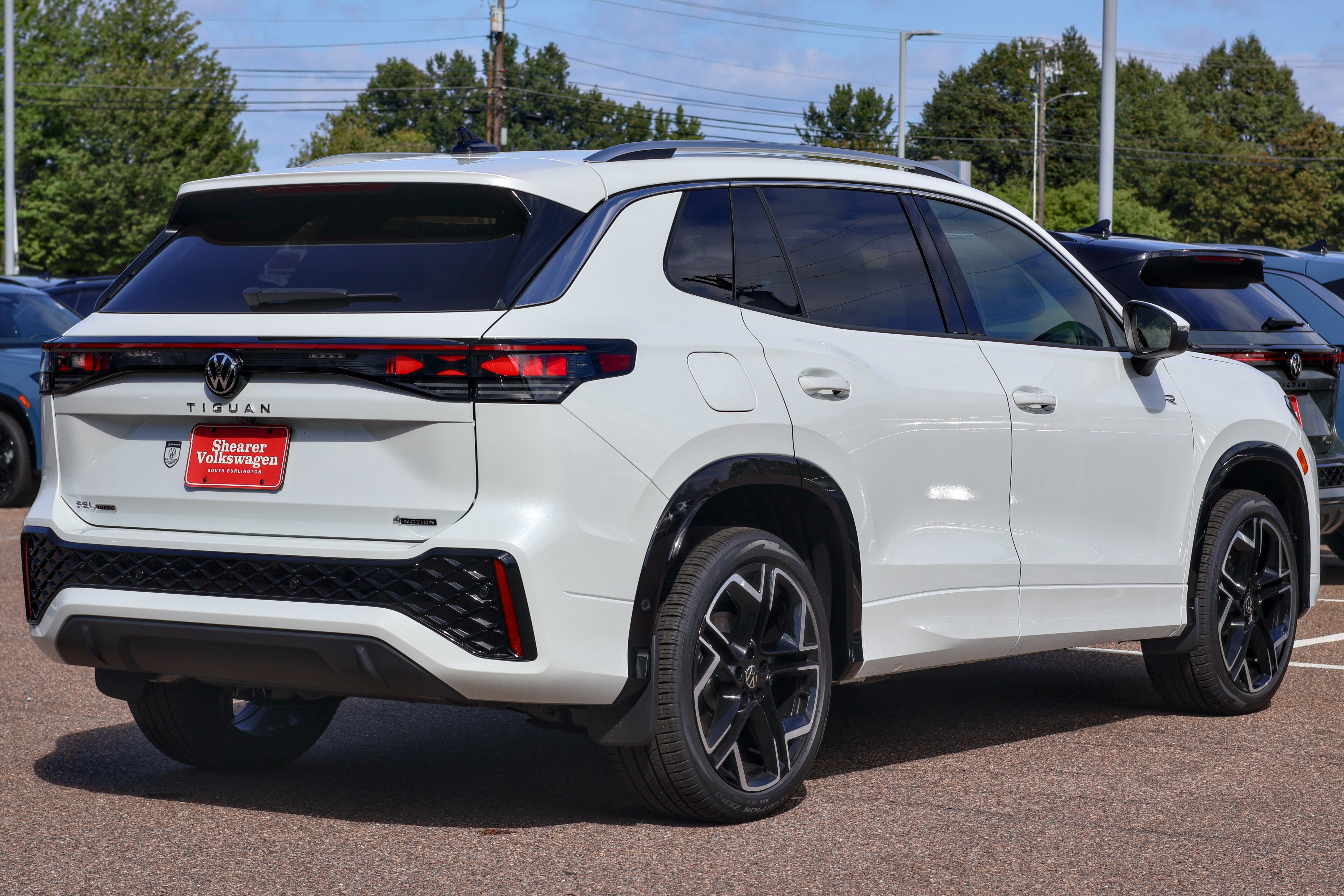 2026 Volkswagen Tiguan SEL R-Line Turbo