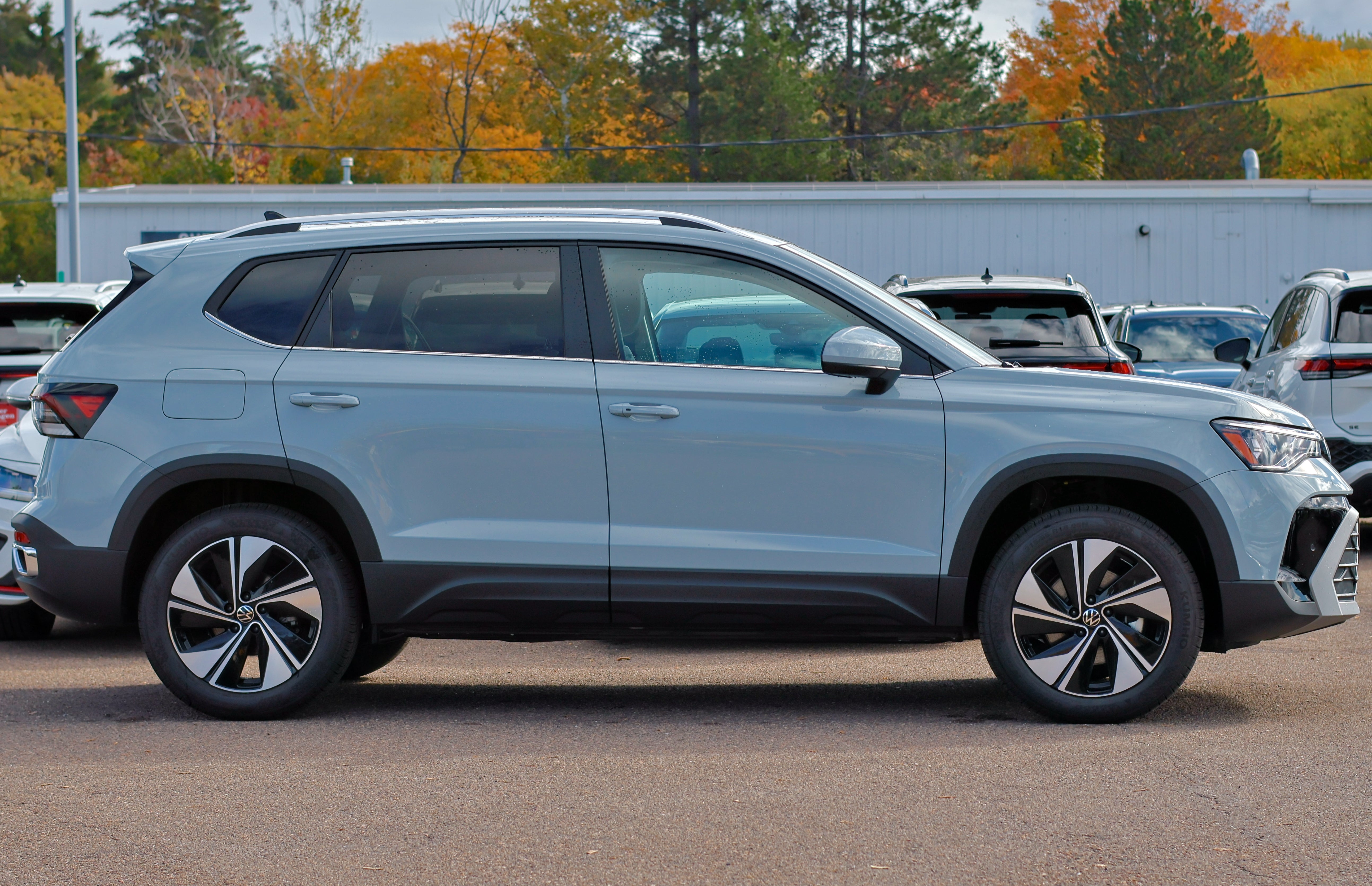 2027 Volkswagen Taos SE