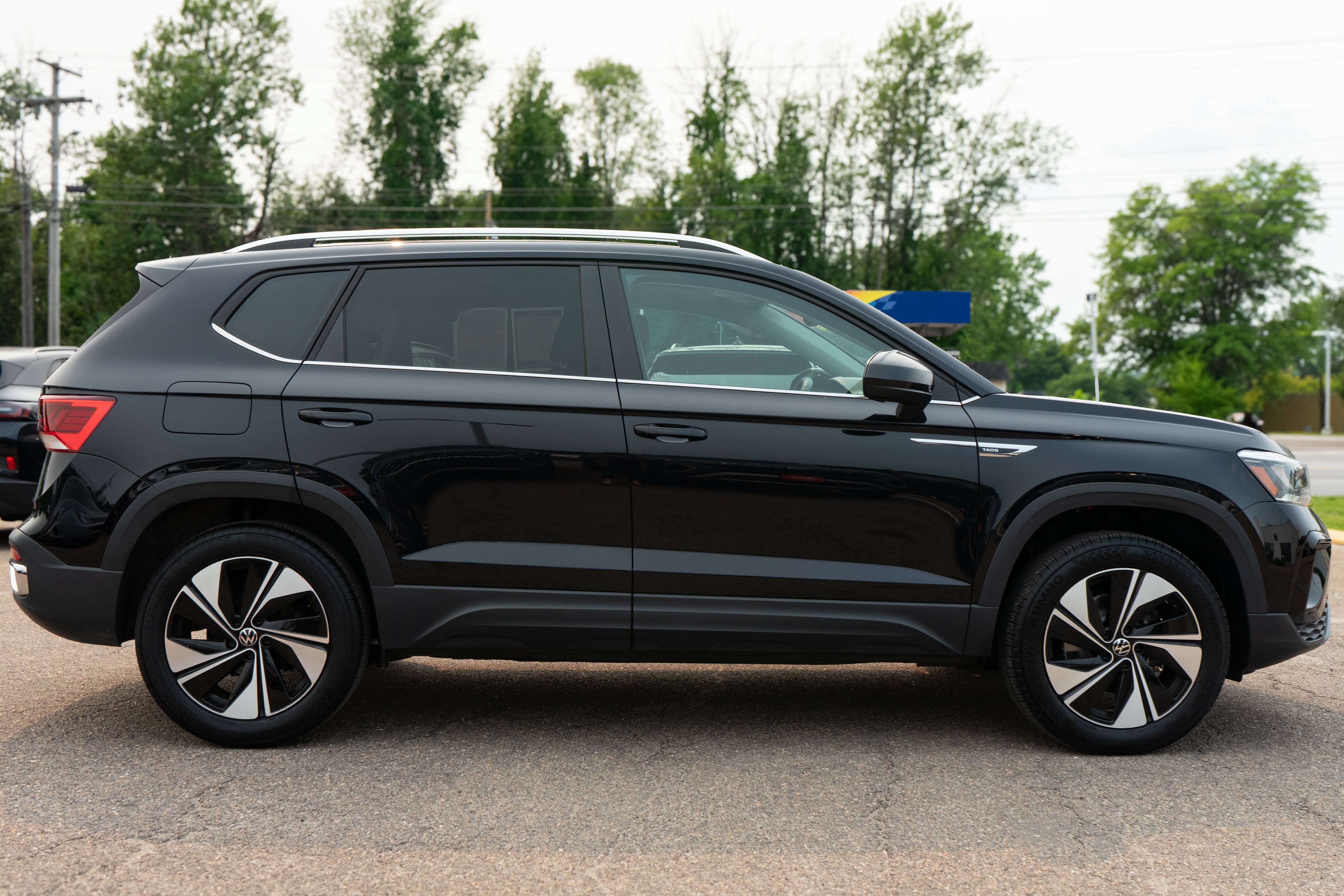 2024 Volkswagen Taos SE