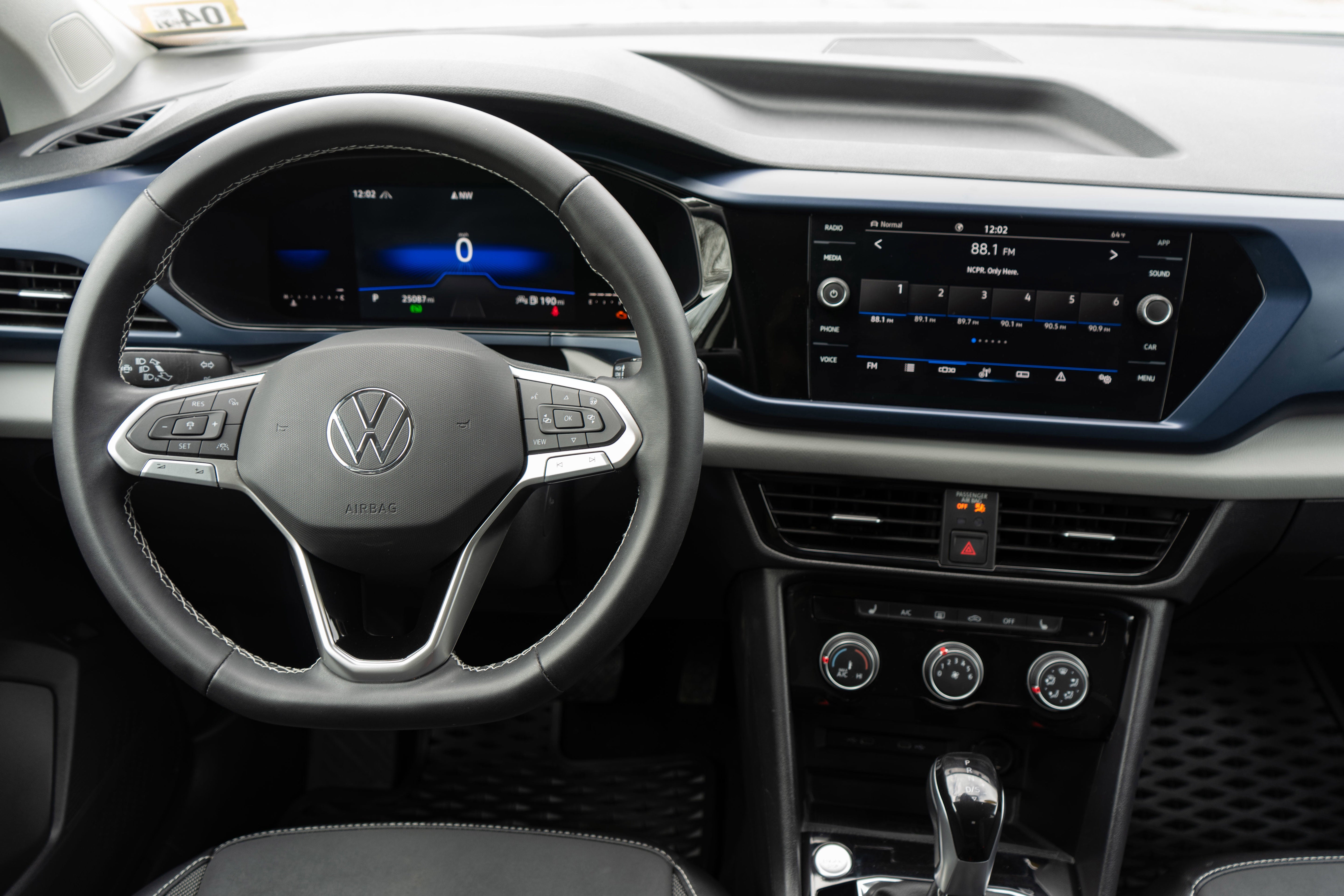 2023 Volkswagen Taos SE